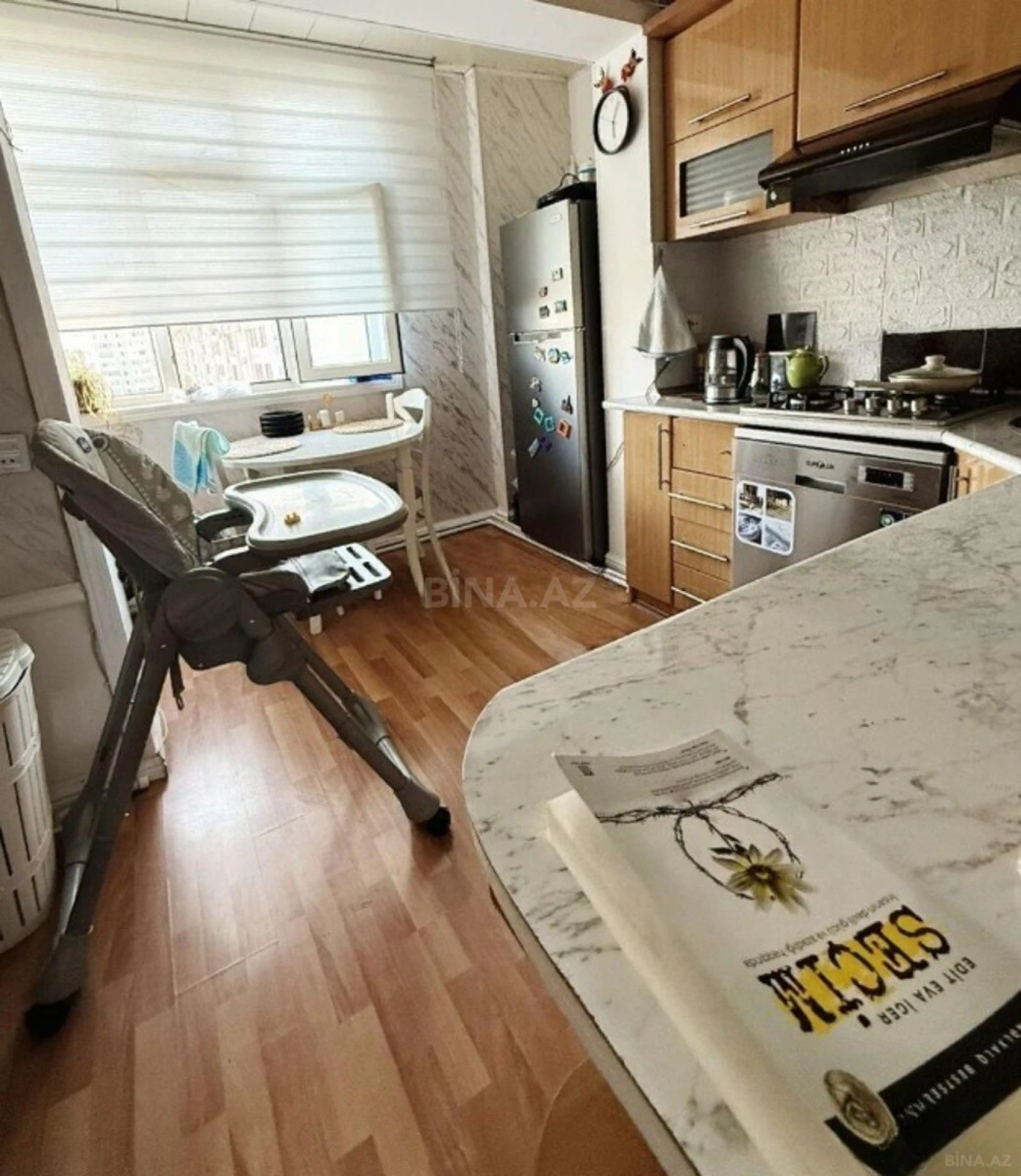 Kirayə verilir 2 otaqlı mənzil 85 m²