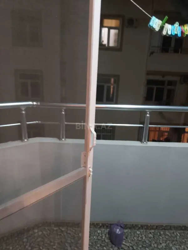 Kirayə verilir 2 otaqlı mənzil 85 m²