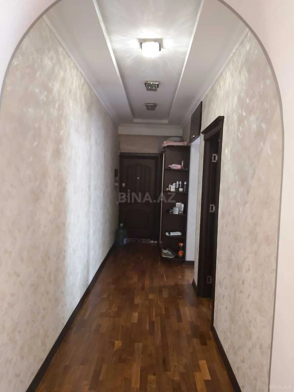 Kirayə verilir 2 otaqlı mənzil 85 m²