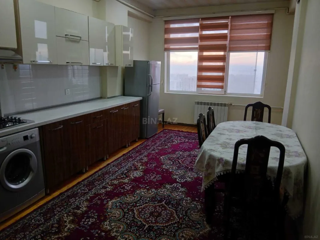 Kirayə verilir 3 otaqlı mənzil 125 m²