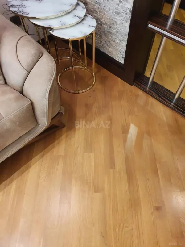 Satılır 2 otaqlı mənzil 74 m²