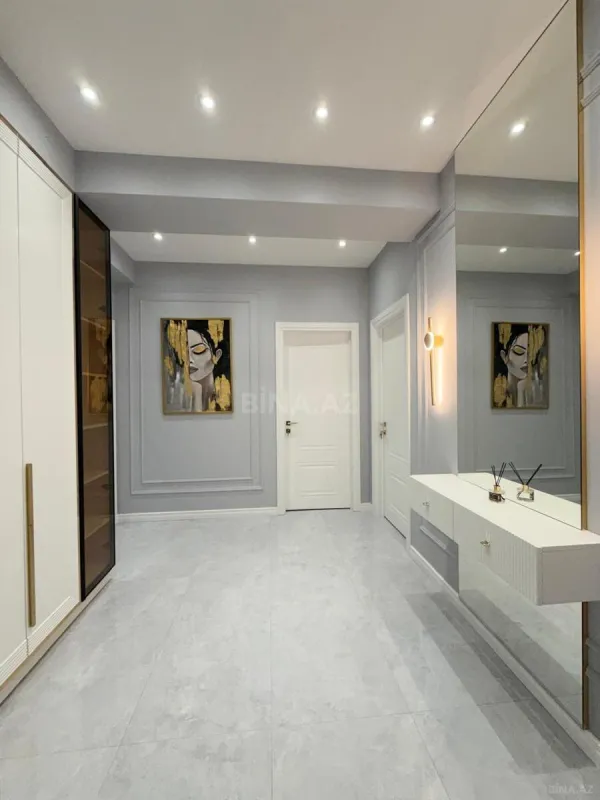 Satılır 3 otaqlı mənzil 96 m²