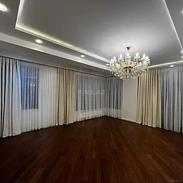Satılır 4 otaqlı mənzil 175 m²