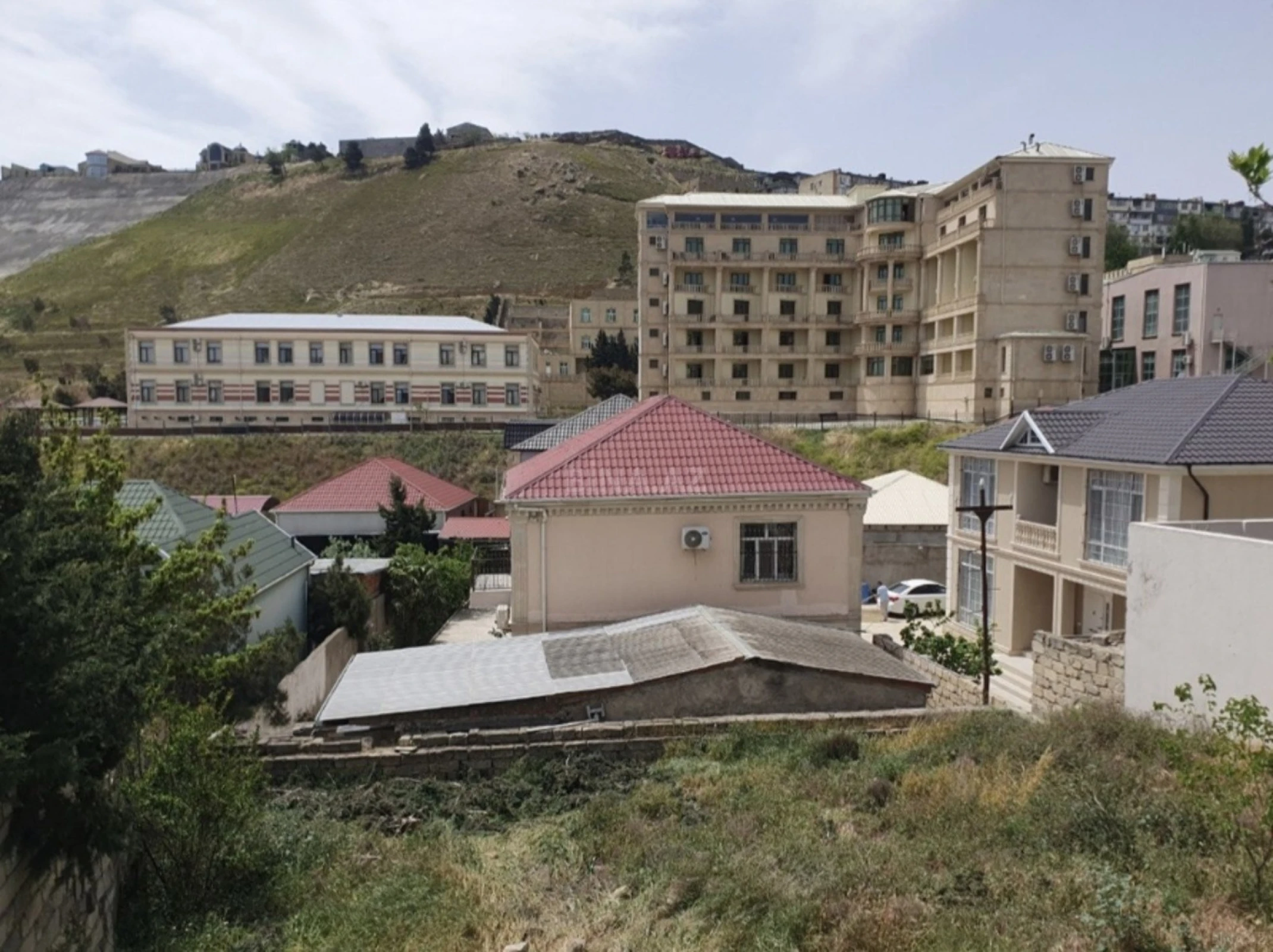 Satılır torpaq sahəsi 2 m²