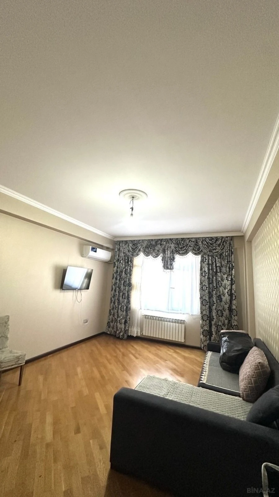 Kirayə verilir 2 otaqlı mənzil 60 m²