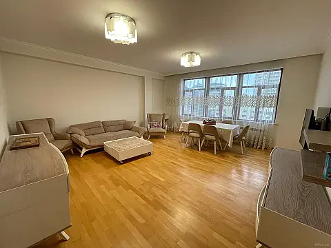 Kirayə verilir 3 otaqlı mənzil 130 m² — Bakı, Xətai 3 otaq 130.00 m²