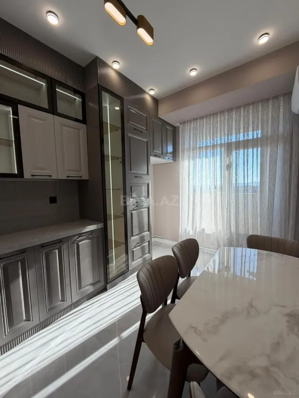 Satılır 3 otaqlı mənzil 115 m²