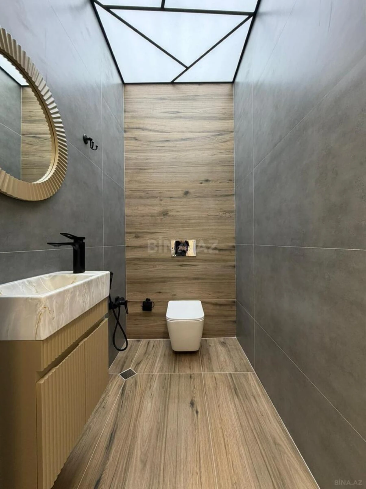 Satılır 3 otaqlı mənzil 115 m²