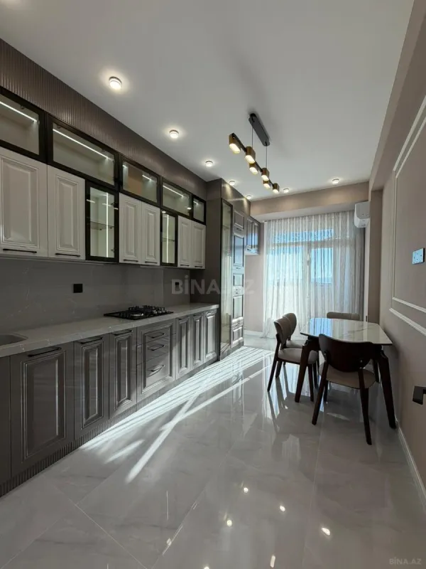Satılır 3 otaqlı mənzil 115 m²