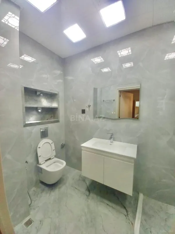 Kirayə verilir 2 otaqlı mənzil 65 m²