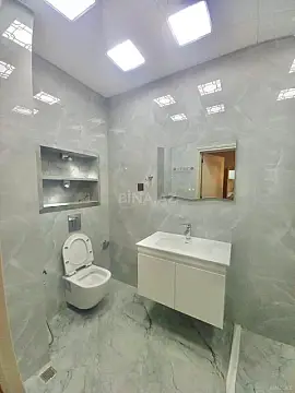 Kirayə verilir 2 otaqlı mənzil 65 m²