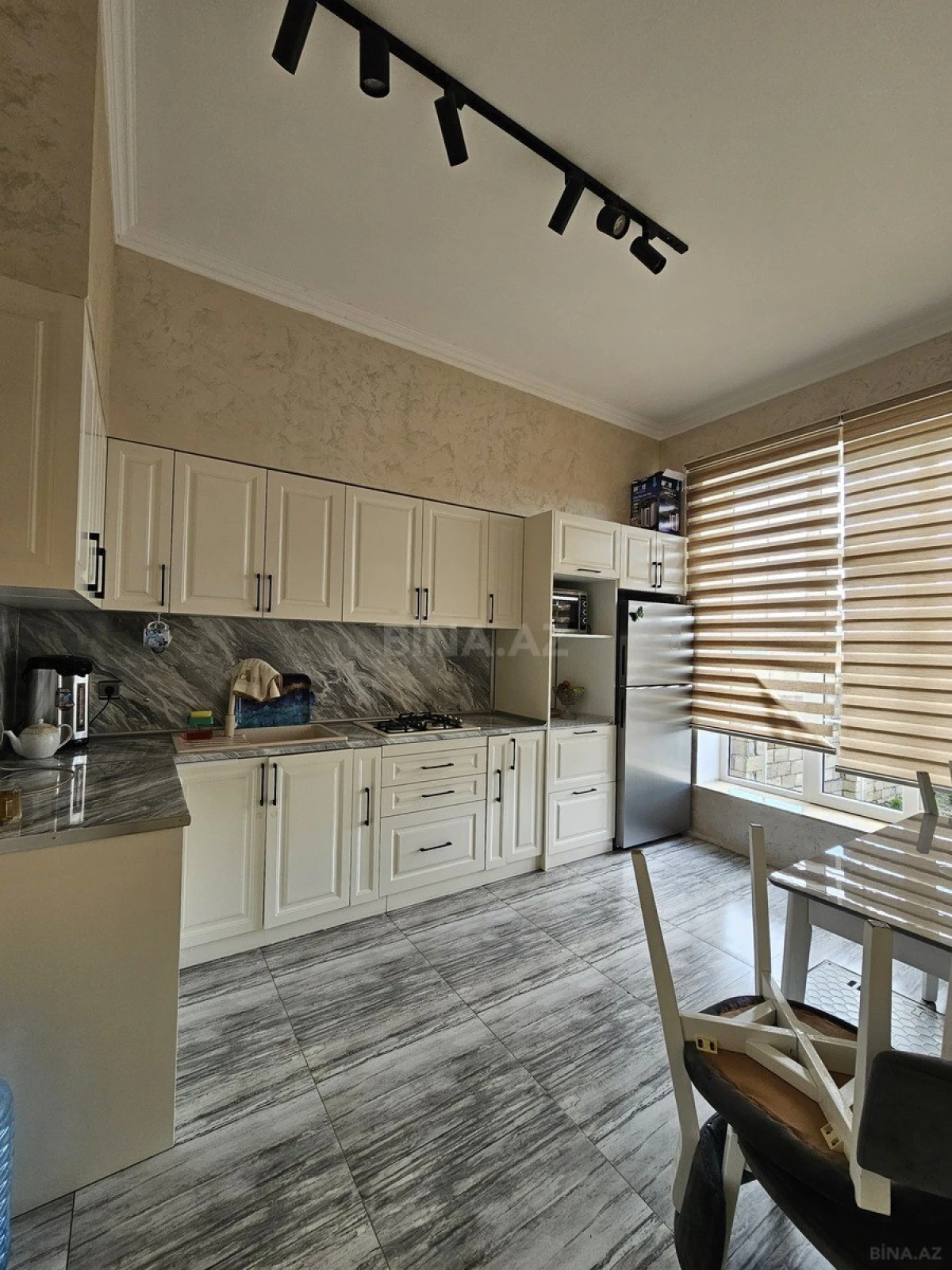 Satılır 3 otaqlı həyət evi 120 m²