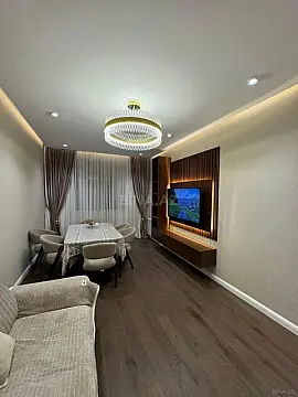 Kirayə verilir 2 otaqlı mənzil 70 m² — Bakı, Memar Əcəmi yanı 2 otaq 70.00 m²