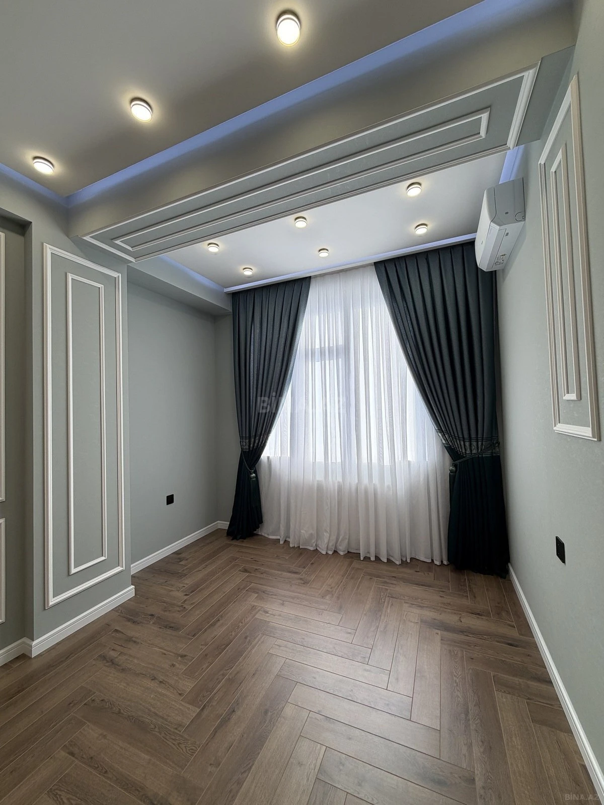 Satılır 3 otaqlı mənzil 105 m²