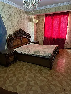 Kirayə verilir 2 otaqlı mənzil 100 m²