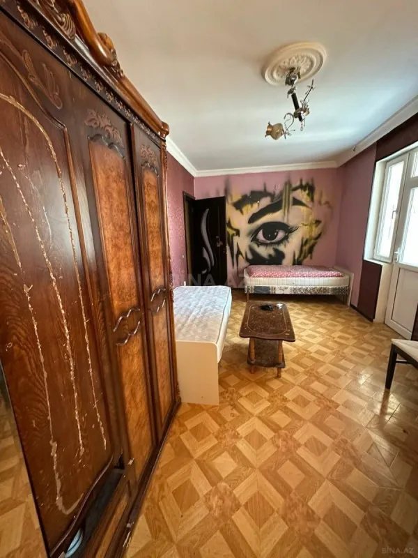 Kirayə verilir 2 otaqlı mənzil 100 m²