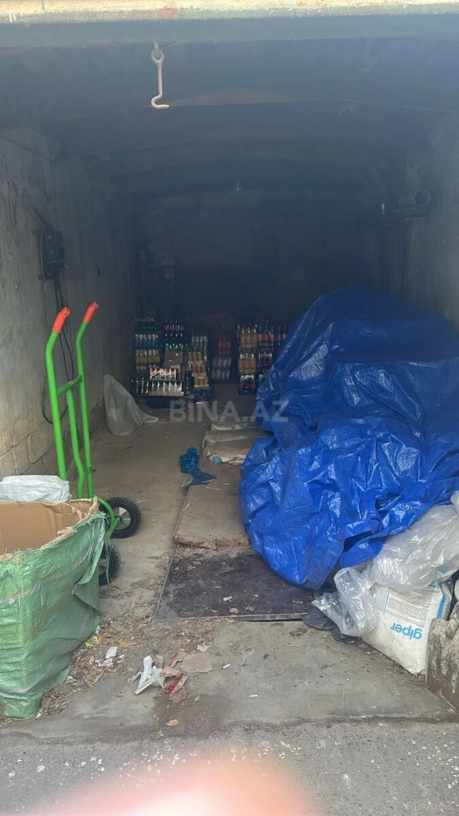 Satılır qaraj 20 m²