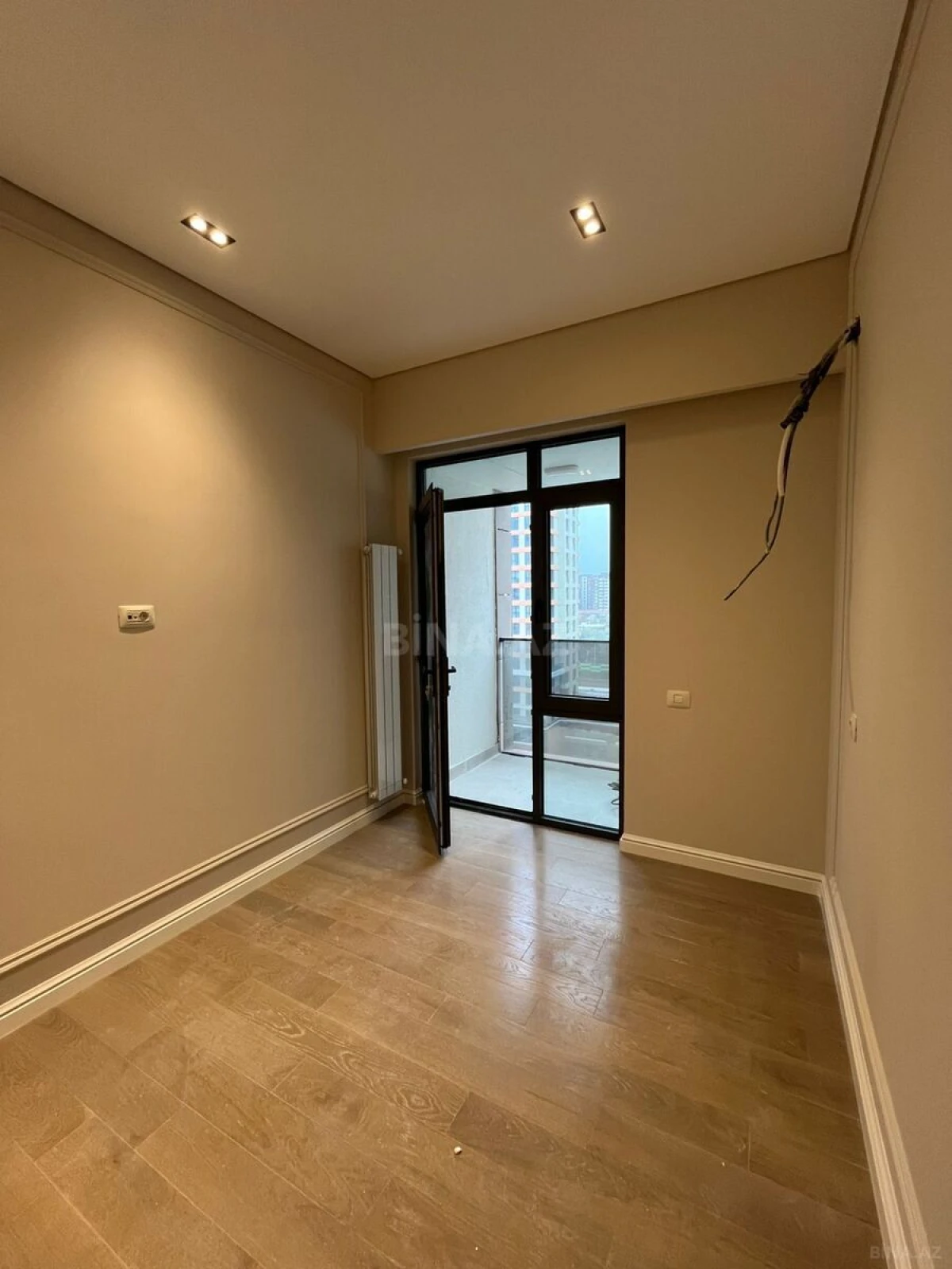 Satılır 3 otaqlı mənzil 70 m²