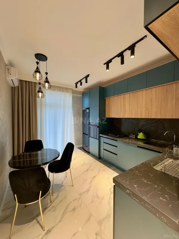 Kirayə verilir 2 otaqlı mənzil 75 m²