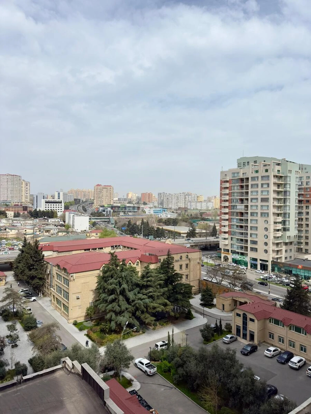 Kirayə verilir 2 otaqlı mənzil 75 m²