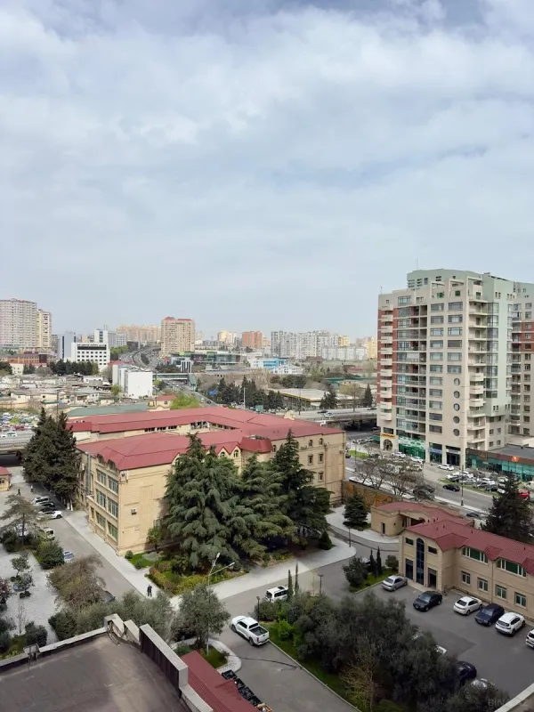 Kirayə verilir 2 otaqlı mənzil 75 m²