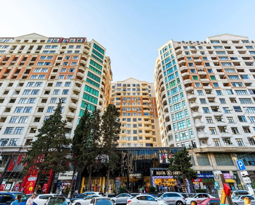 Satılır 2 otaqlı mənzil 72 m²