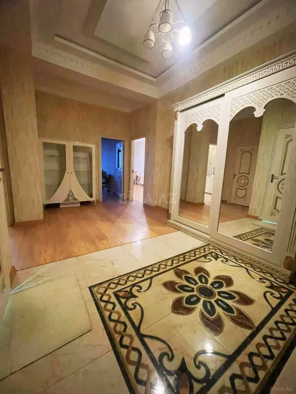 Satılır 2 otaqlı mənzil 98 m²