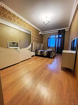 Satılır 2 otaqlı mənzil 98 m²
