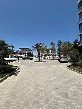 Satılır 3 otaqlı mənzil 122 m²
