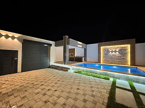 Satılır 4 otaqlı həyət evi 150 m²