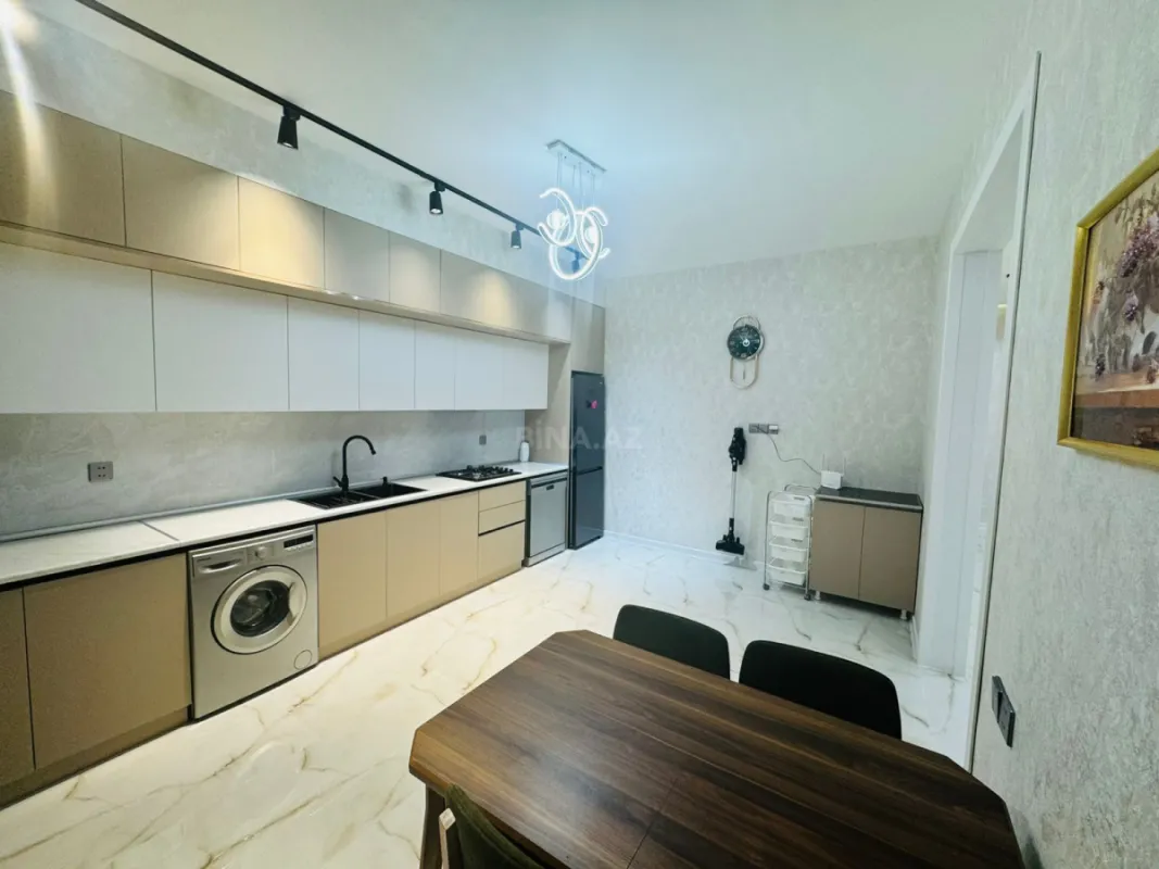 Satılır 4 otaqlı həyət evi 150 m²