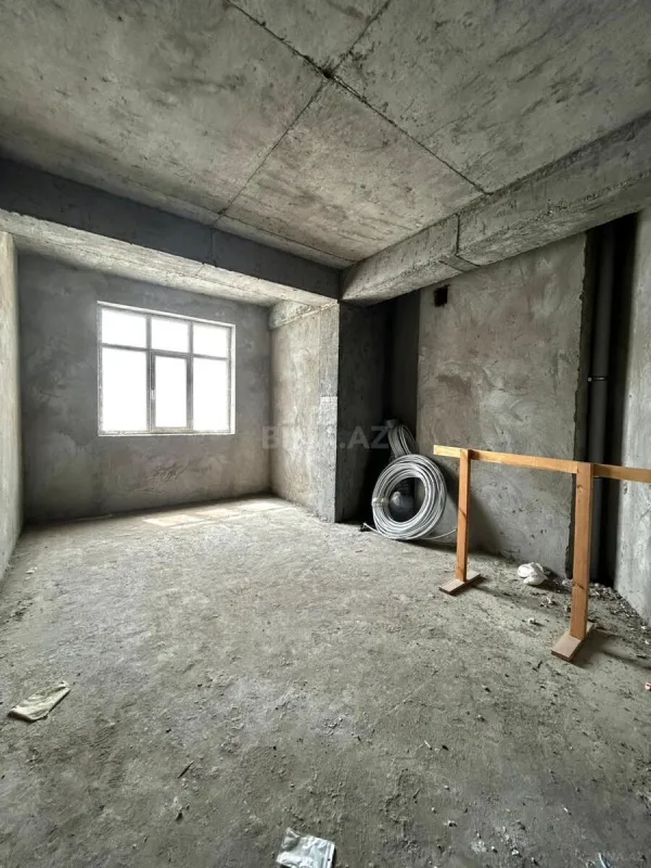Satılır 2 otaqlı mənzil 94 m²