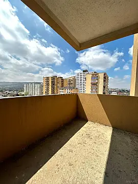 Satılır 2 otaqlı mənzil 94 m²