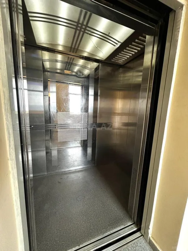 Satılır 2 otaqlı mənzil 94 m²