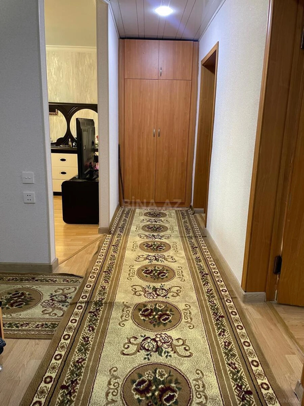 Satılır 3 otaqlı mənzil 104 m²