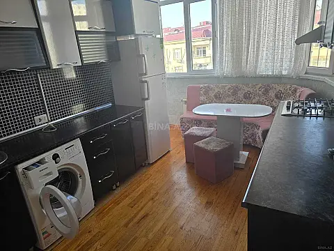 Kirayə verilir 3 otaqlı mənzil 81 m²