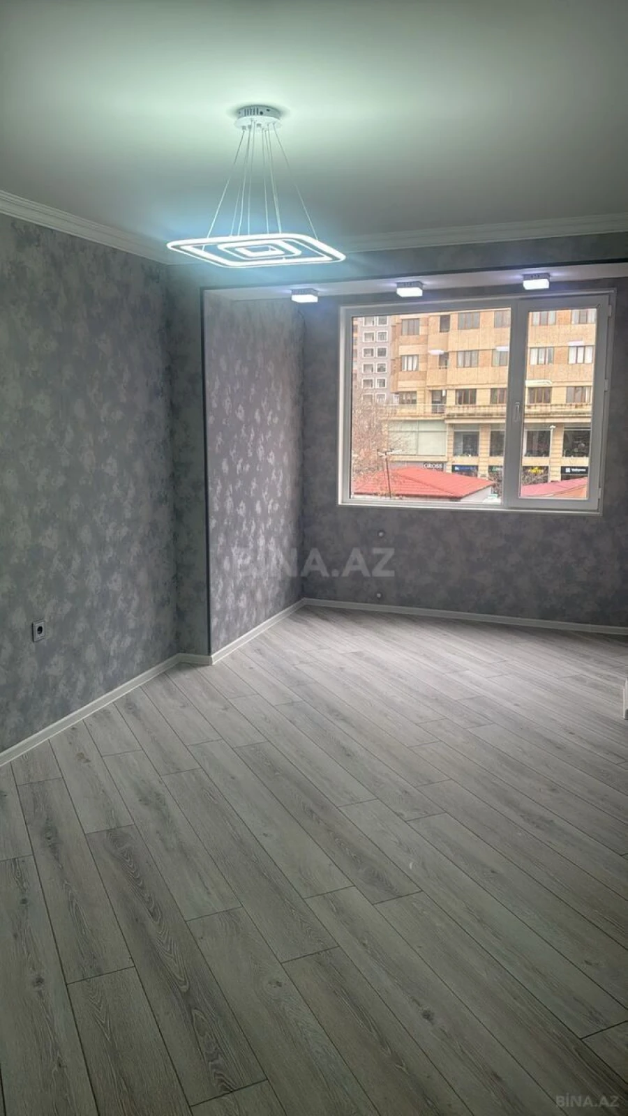 Satılır 2 otaqlı mənzil 58 m²