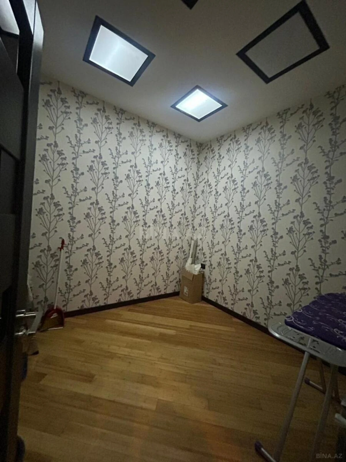 Satılır 3 otaqlı mənzil 120 m²