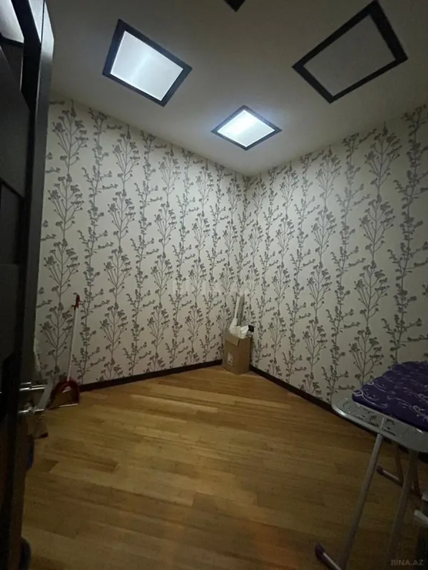 Satılır 3 otaqlı mənzil 120 m²