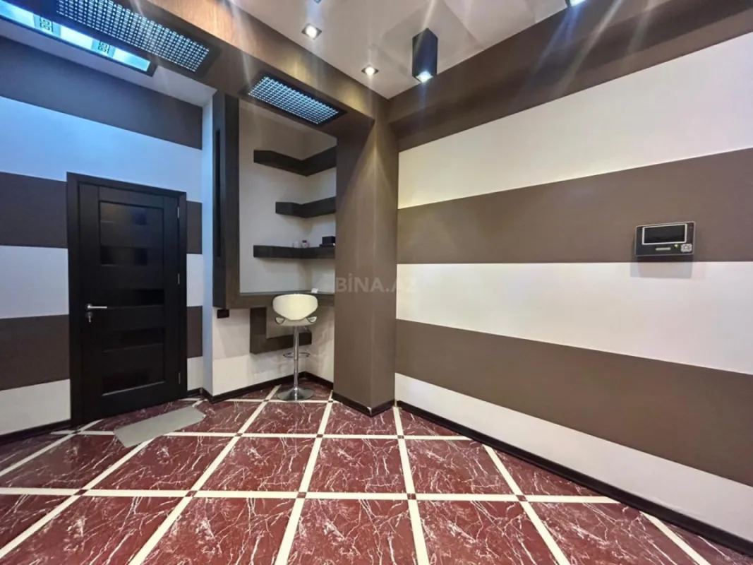 Satılır 3 otaqlı mənzil 120 m²