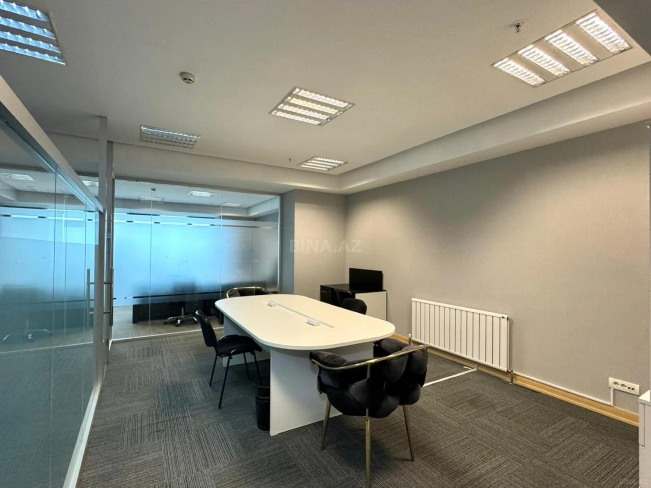 Kirayə verilir 3 otaqlı ofis 101 m²