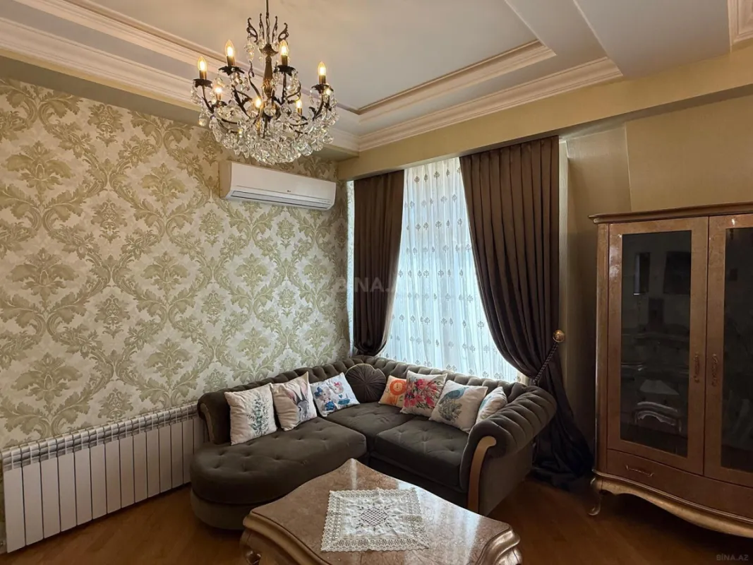 Kirayə verilir 5 otaqlı mənzil 250 m²