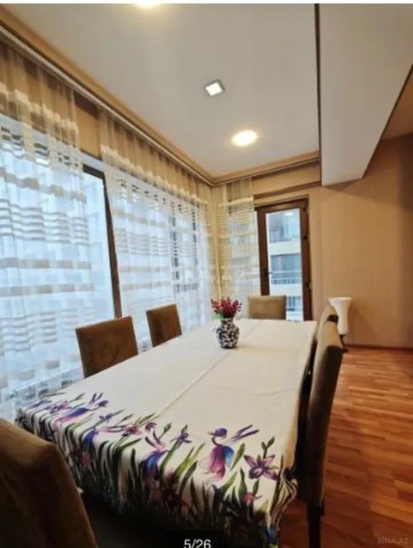 Satılır 3 otaqlı mənzil 113 m²