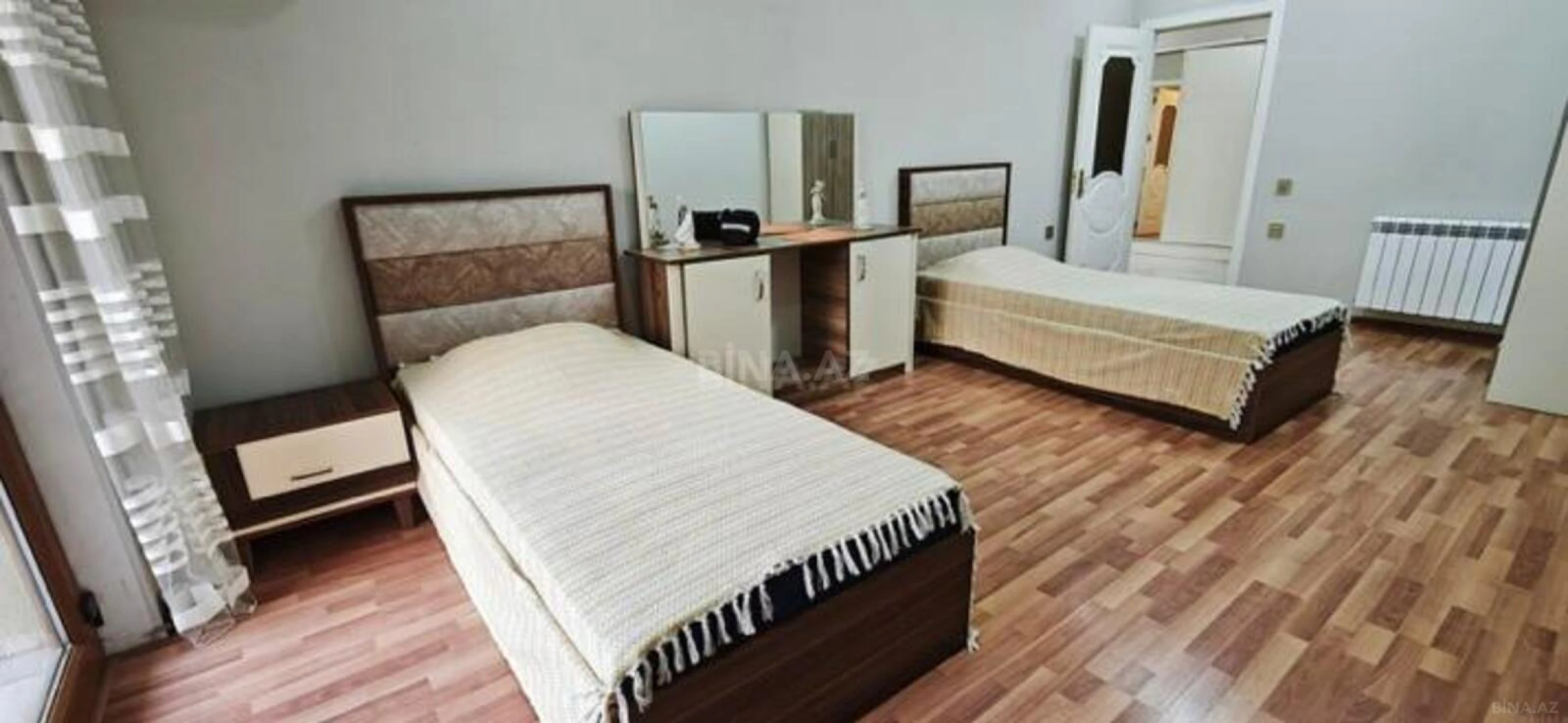 Satılır 3 otaqlı mənzil 113 m²