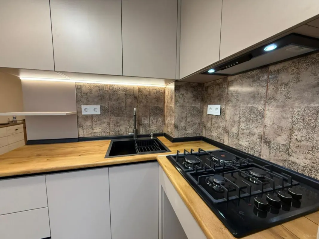 Satılır 3 otaqlı mənzil 74 m²