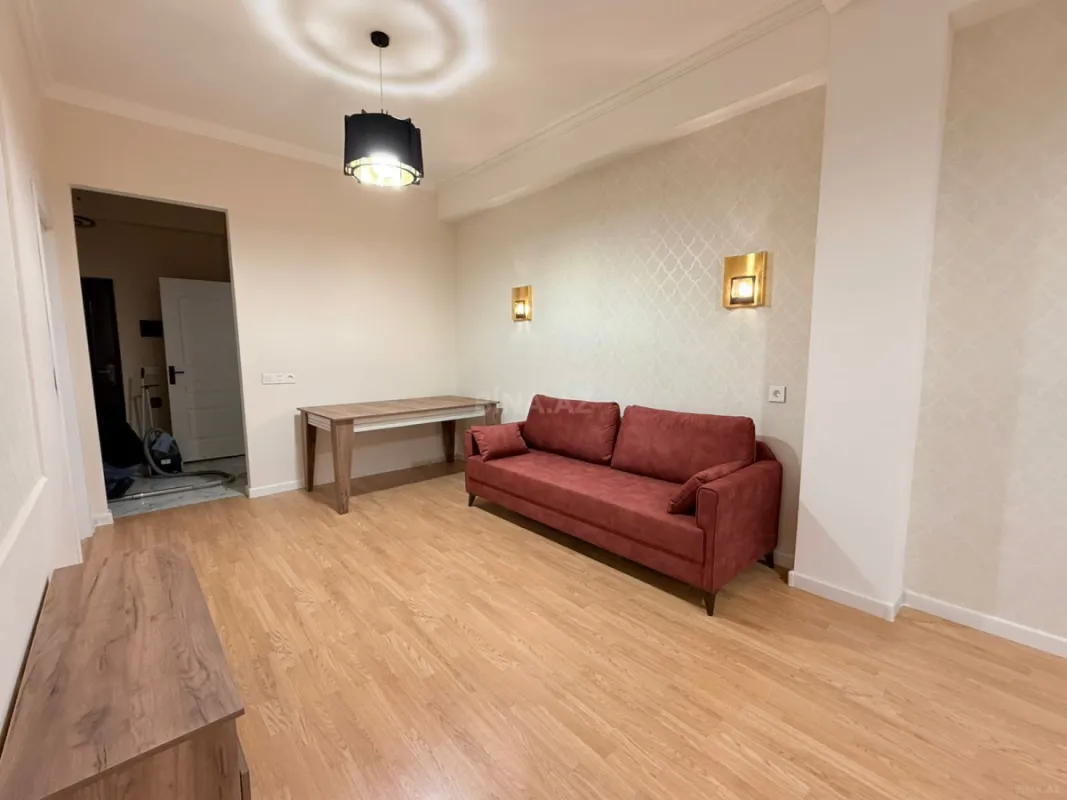 Satılır 3 otaqlı mənzil 74 m²