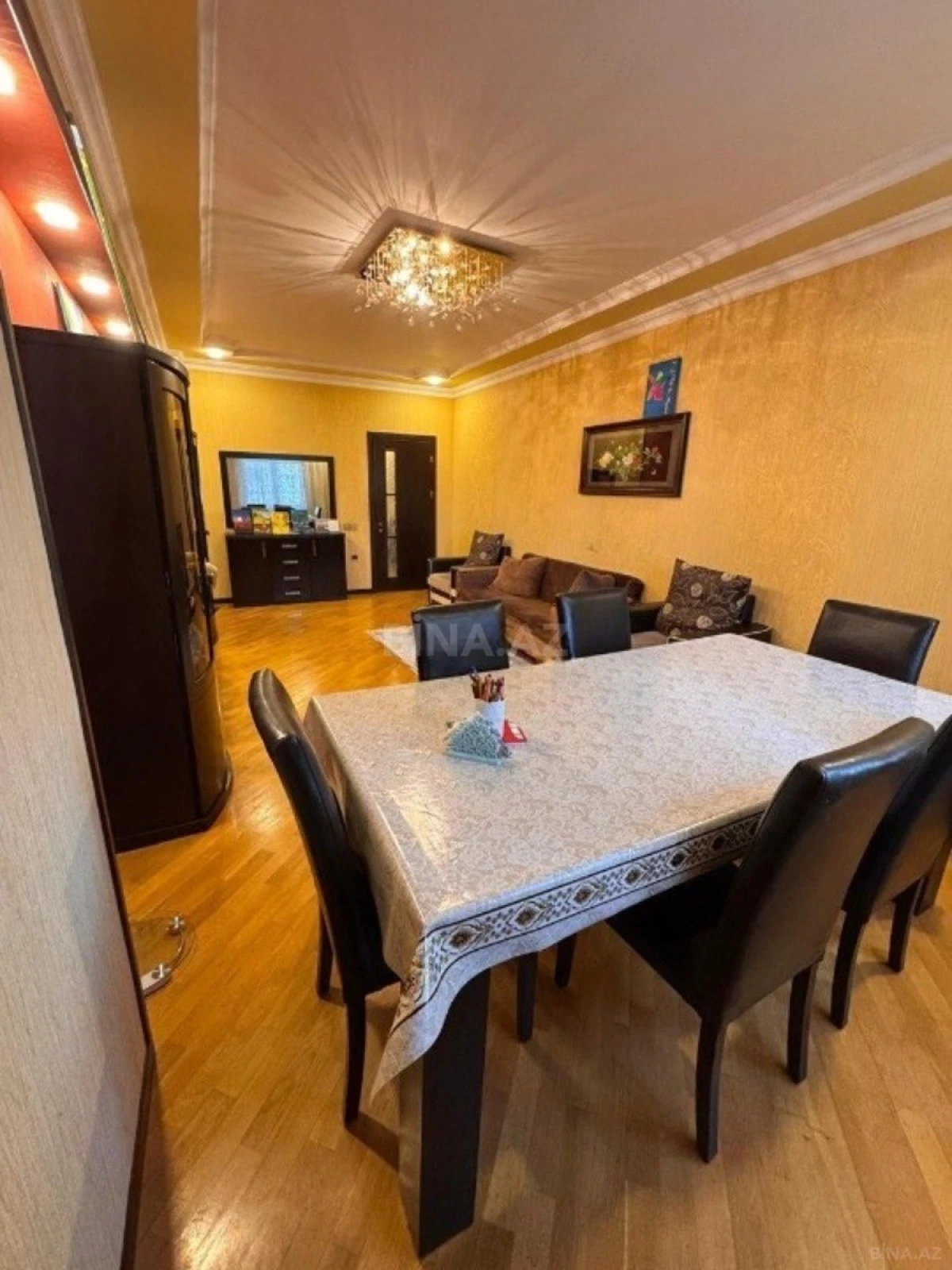 Satılır 3 otaqlı mənzil 120 m²