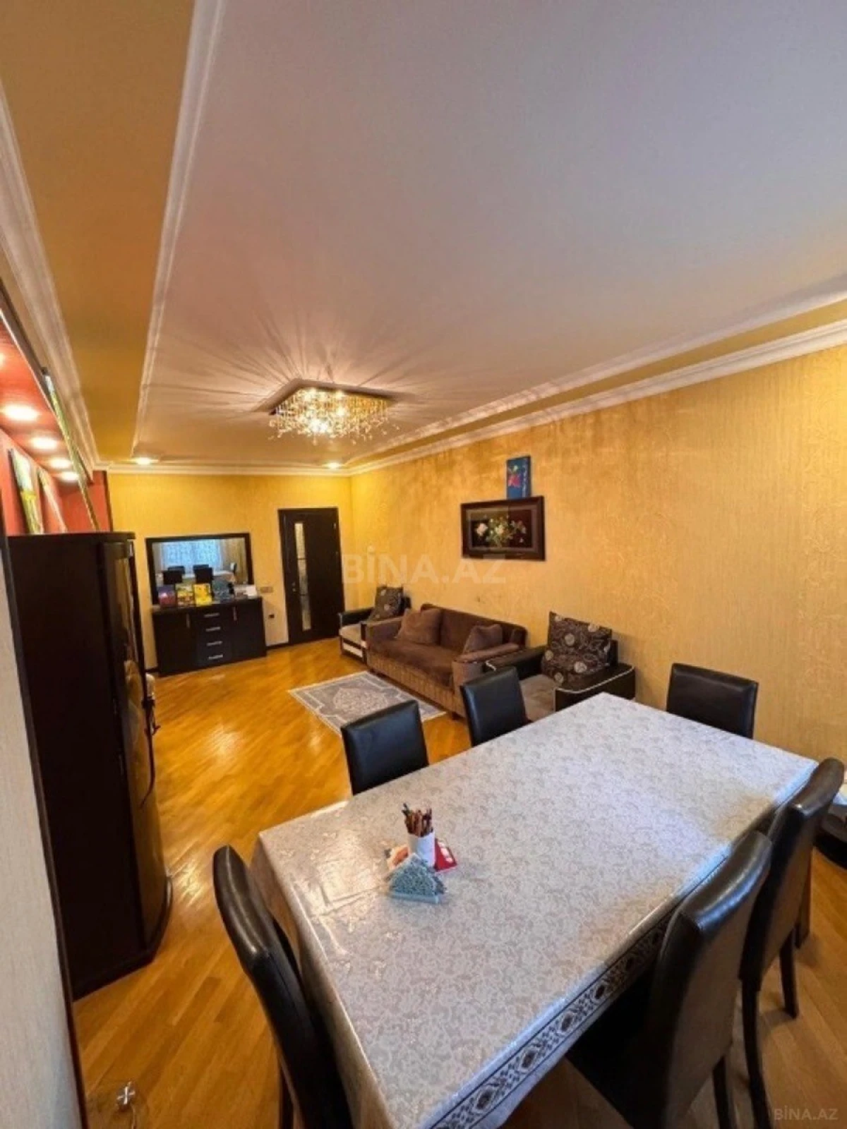 Satılır 3 otaqlı mənzil 120 m²