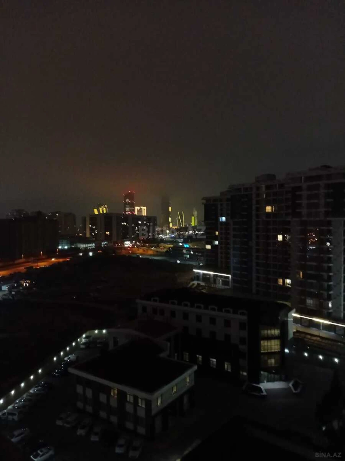 Kirayə verilir 2 otaqlı mənzil 64 m²