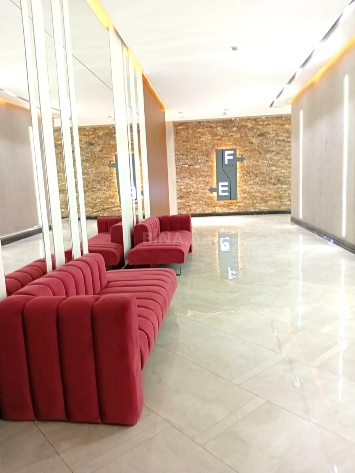 Kirayə verilir 2 otaqlı mənzil 64 m²